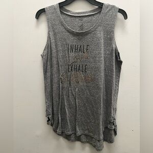 🚨CLEARANCE B1123-15 LIVI Active Graphic Tank